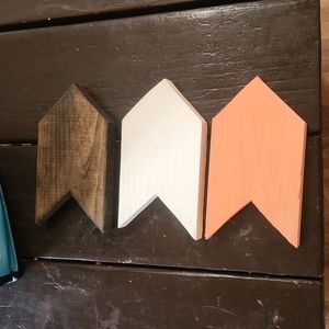 Wooden arrows home decor